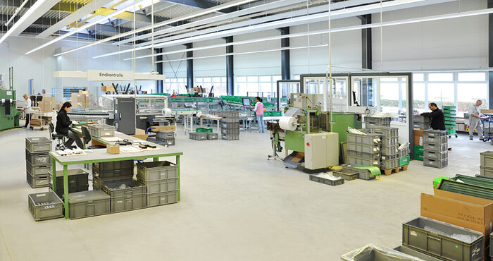 View of dispatch with automatic packing machinery